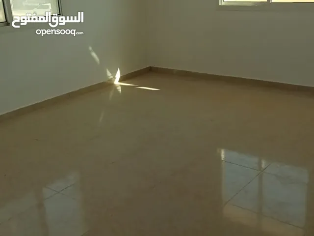 200 m2 3 Bedrooms Apartments for Rent in Southern Governorate Askar