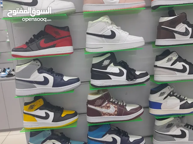 40 Sport Shoes in Southern Governorate