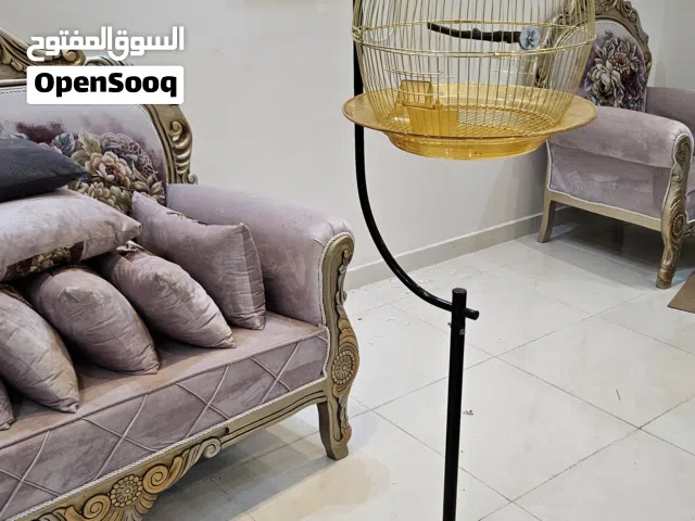 قفص مع استاند