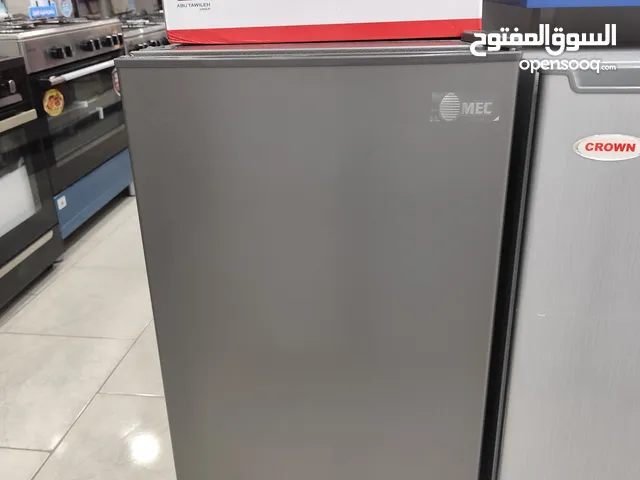 عرض نااار على ثلاجة مكتب ام اي سي مني بار 90 لتر