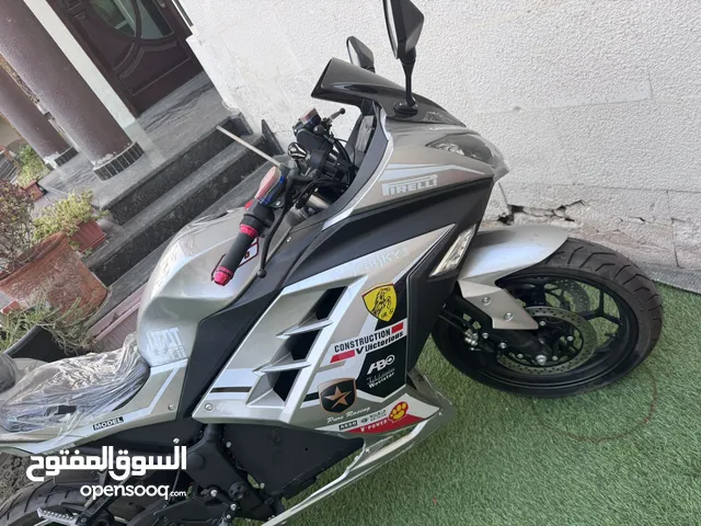 دراجة كهربائية بالكامل