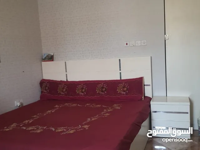 غرفة نوم مستعملة