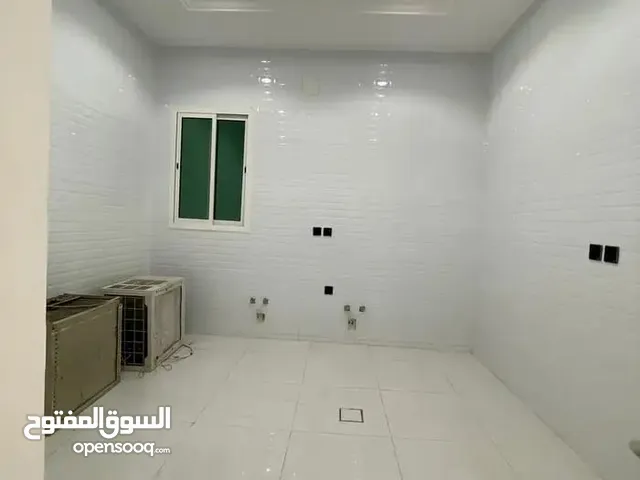 200 m2 2 Bedrooms Apartments for Rent in Al Riyadh Al Malqa