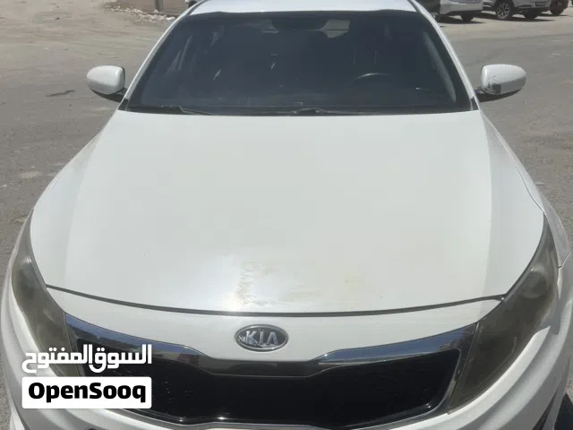 2012 كيا اوبتيما Standard