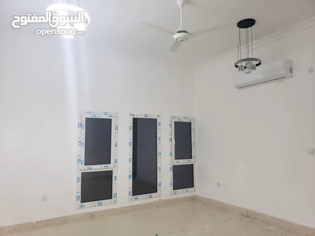 350 m2 3 Bedrooms Villa for Rent in Muscat Al Khoud
