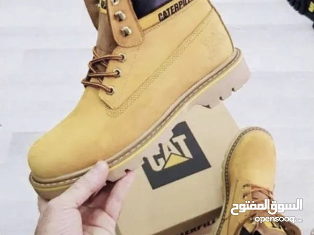 42 Sport Shoes in Benghazi