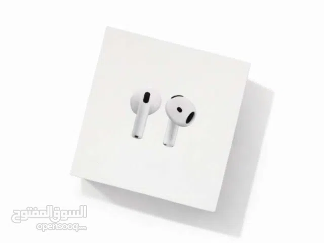 Air bods 4 للبيع جديدة من STC لم تفتح بعد