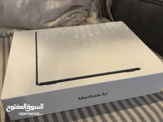 MacBook Air M3 13.6 512GB 16GB (Arabic and English keyboard) UAE Version