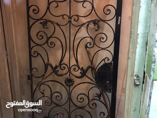 باب حديد صناعة ممتازة و باب خشب