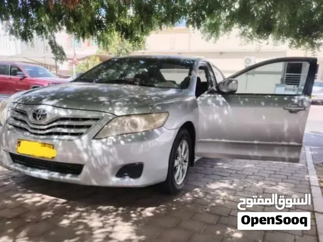 2011 تويوتا كامري Standard