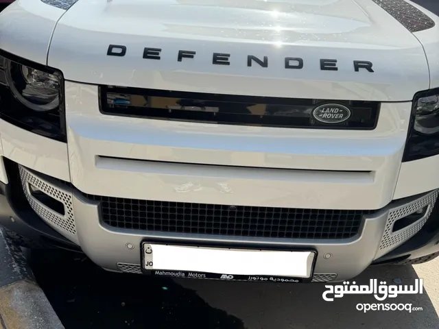 Land Rover Defender2023 وارد وصيانة المحمودية Plug in hiybrid one owner