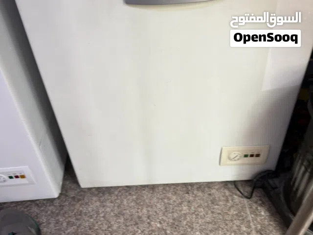 مجمده نوع بيكو 10 قدم شغاله نظيفه