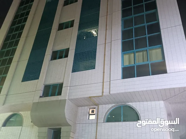  Building for Sale in Abu Dhabi Mussafah