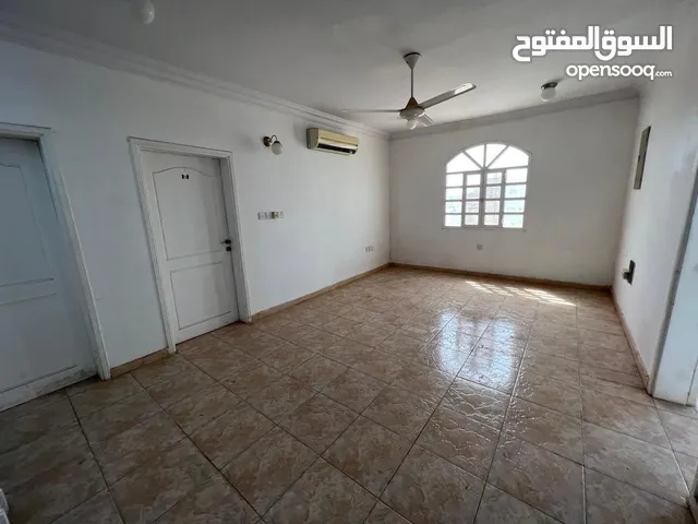 luxury big villa near to almoujفيلا راقيه بموقع مميز مقابل الموج تصلح لبعض الانشطه التجاريه