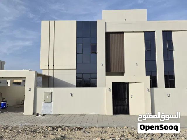 للبيع توين فيلا العامرات الاولى (الدقل)خلف المركز الصحي وجامع البر
