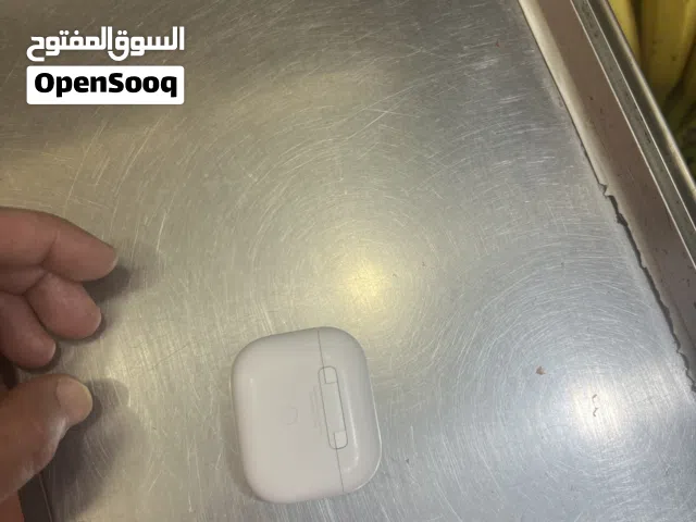 علبه سماعه ابل 3اصلي بدون سماعات حاله جيده
