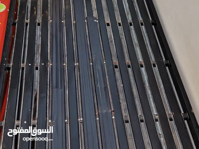 سرير مستعمل للبيع