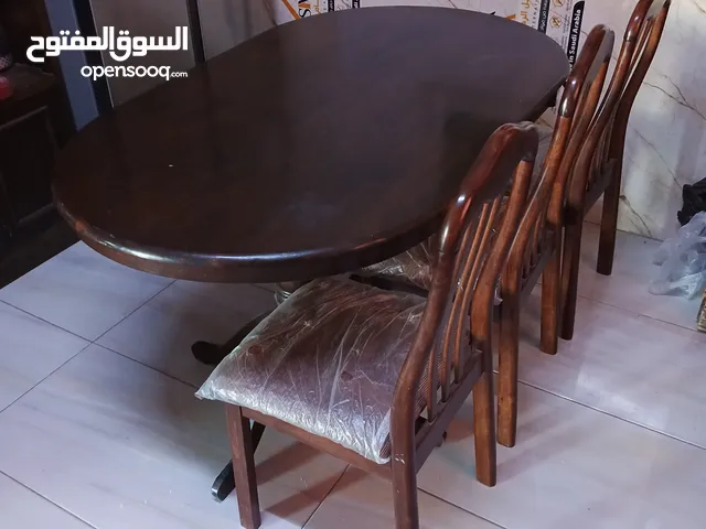 طاولة سفرة وبوفيه وسجادة