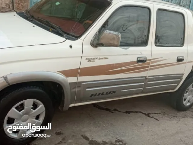 Toyota Hilux 2004 in Taiz