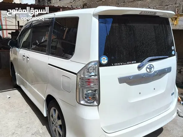 New Toyota Voxy in Aden