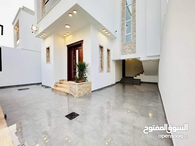 280 m2 5 Bedrooms Townhouse for Sale in Tripoli Ain Zara