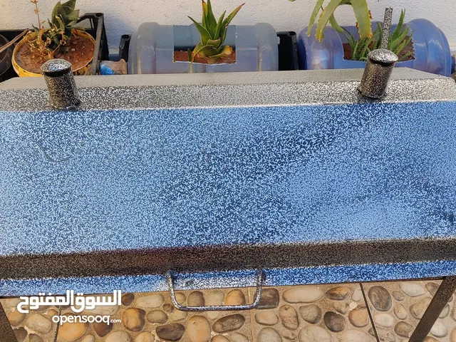 شوايه حديد عالية بالغطاء ومدخنة جديدة