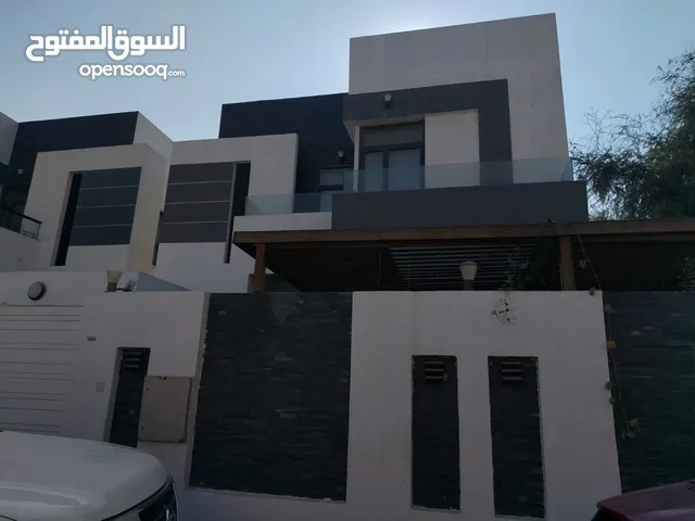 فيلا سكنية استثمارية فاخرة – المويهات 3 تشطيب سوبر ديلوكس بالحجر والرخام • موقع مميز • جاهزة للسكن
