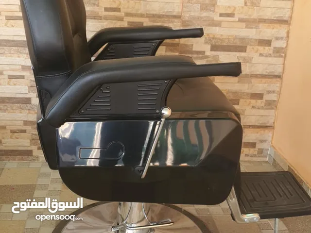 كرسي حلاق شبه جديد