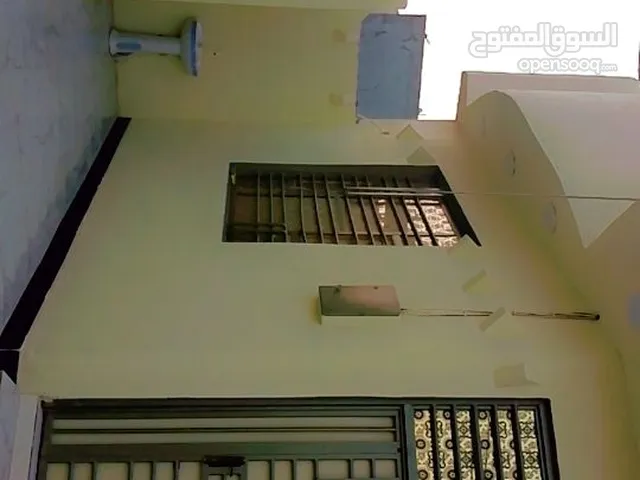 200 m2 2 Bedrooms Townhouse for Sale in Basra Abu Al-Khaseeb