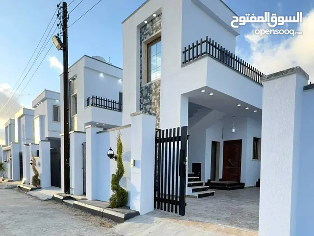 167m2 3 Bedrooms Townhouse for Sale in Tripoli Khallet Alforjan