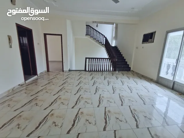 300 m2 More than 6 bedrooms Townhouse for Rent in Southern Governorate Eastern Riffa