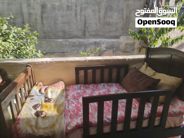تخت اطفال  بحالة الجديد