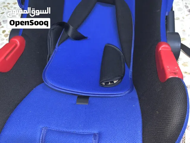 كوت اطفال للحمل ومقعد سياره استعمال شهرين فقط شبه جديد