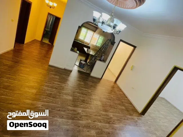 باركيه وbvc  وأرضيات فينيل فرنسي عالي الجوده وألوان عصرية وحديثه بتناسب جميع الأذواق وسعر منافس