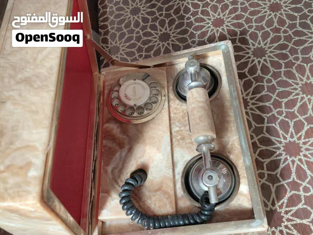 Téléphone vintage italien à cadran rotatif –  plaqué or 24k –هاتف أرضي قديم إيطالي بقرص دوّار