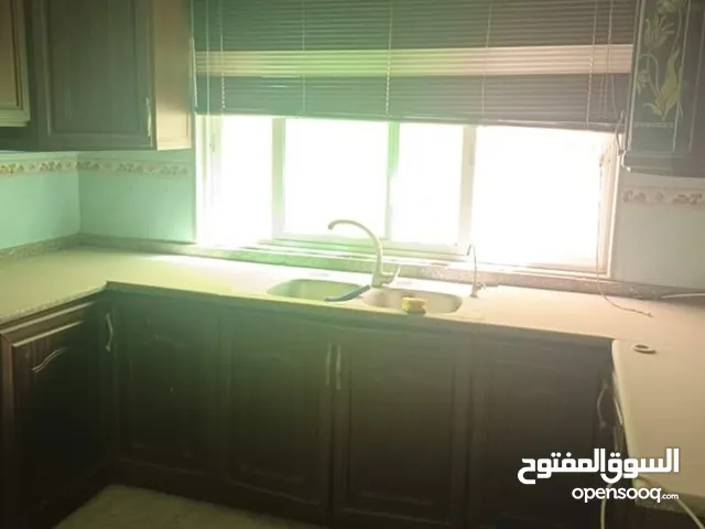 350 m2 5 Bedrooms Townhouse for Sale in Zarqa Al Zarqa Al Jadeedeh