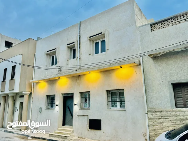110 m2 More than 6 bedrooms Townhouse for Sale in Tripoli Gorje