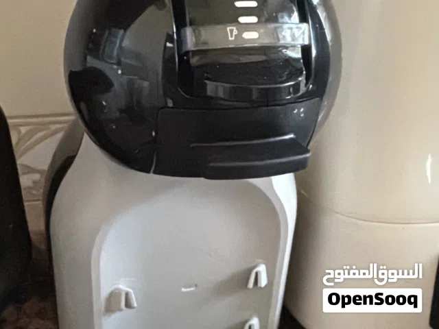 ماكينة قهوة مازالت مثل الجديد