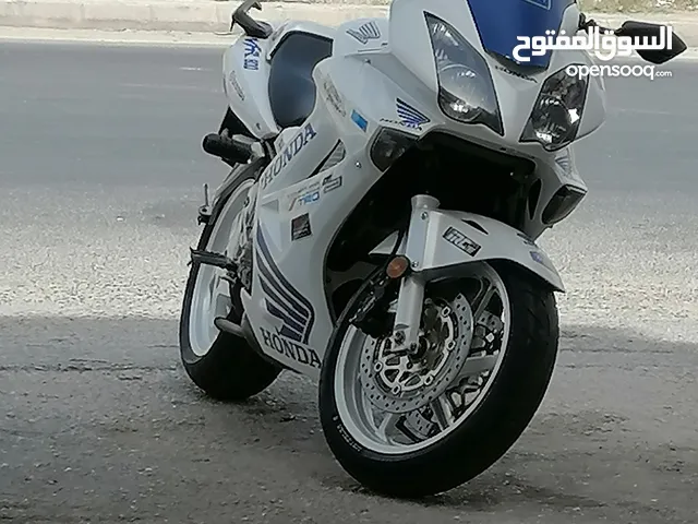دراجة هوندا 800cc مرخصة 2008