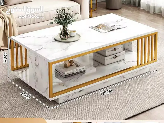 طاولة جانبية خشبية متينة بتصميم رخامي مناسبة لغرفة المعيشة وغرفة استقبال الضيوف  اطار ستيل ذهبي