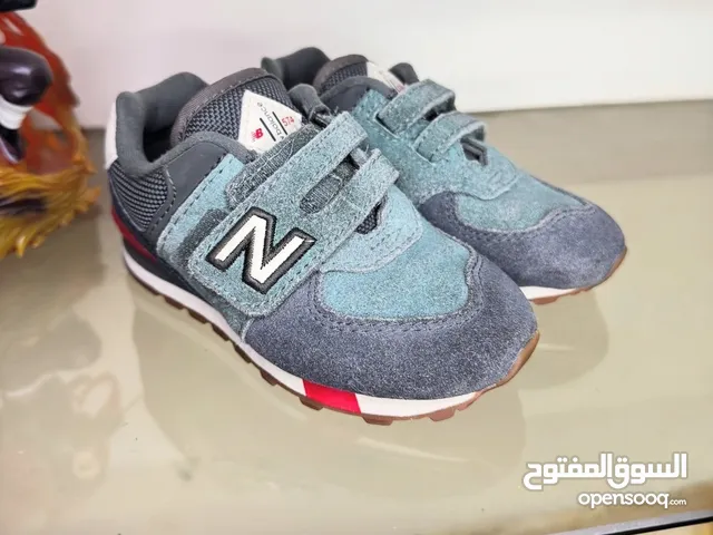 نيوبالانس للاطفال نمرة23.5 الاصلي