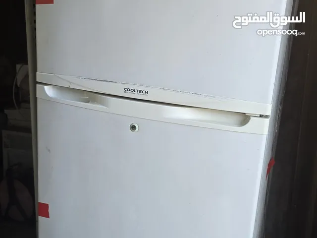 ثلاجة سامسونج ابيض بحالة ممتازة جدا
