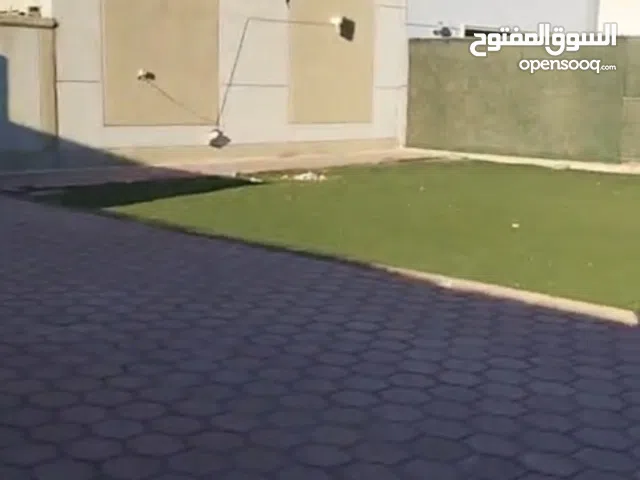 400 m2 More than 6 bedrooms Townhouse for Rent in Kuwait City Jaber Al Ahmed