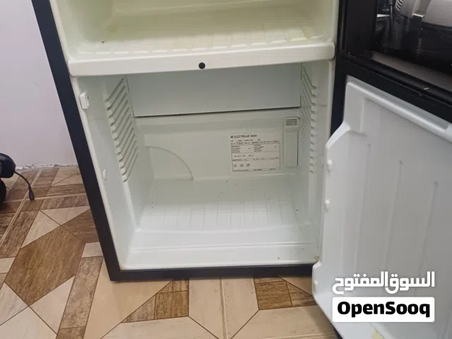 ثلاجة صغيرة small refrigerator