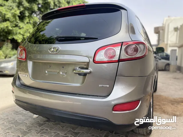 Used Hyundai Santa Fe in Benghazi