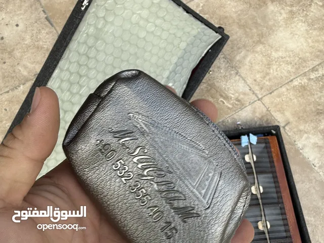 قانون تركي صناعه مصطفى ساجلاما لون اسود مع حقيبه هاردكيس لون اسود