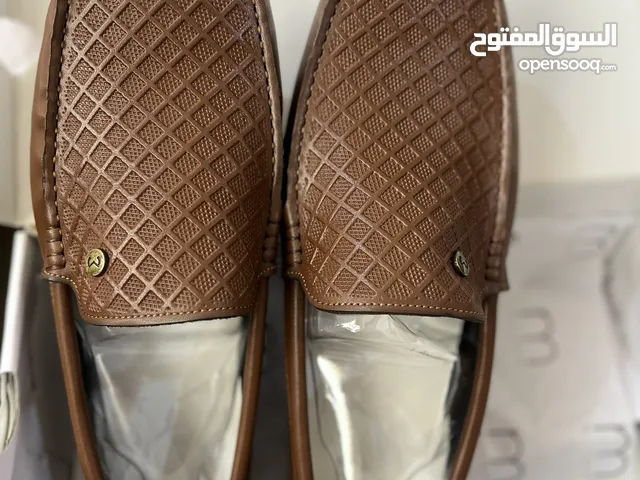 حذاء wadynamite جديد من ميلانو مقاس 44 بالكرتونة