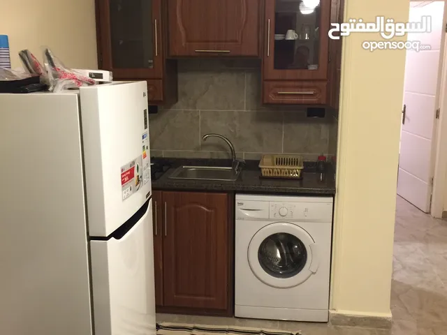 35 m2 Studio Apartments for Rent in Amman University Street