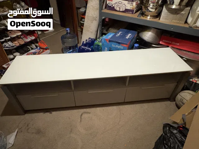 Clean high quality TV table