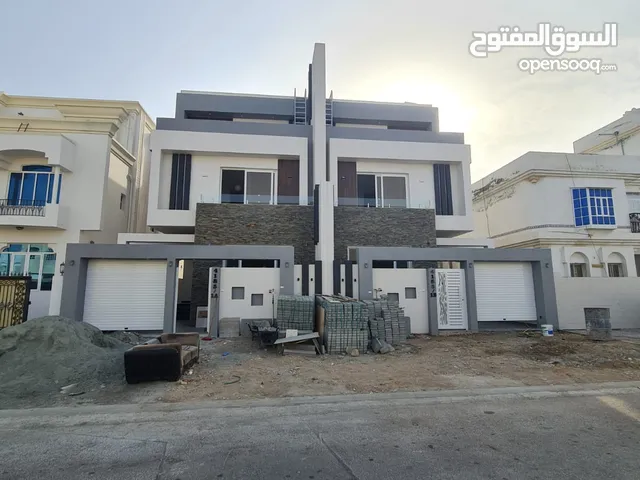 200m2 5 Bedrooms Villa for Sale in Muscat Azaiba